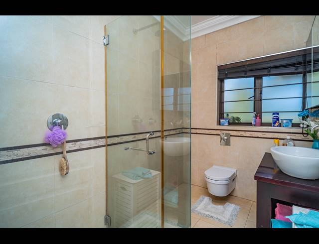 3 BEDROOM FREEHOLD FOR SALE IN VIRGINIA